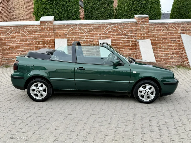 Volkswagen Golf Cabrio 16