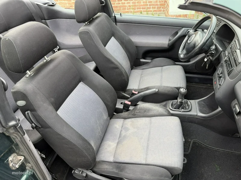 Volkswagen Golf Cabrio 20