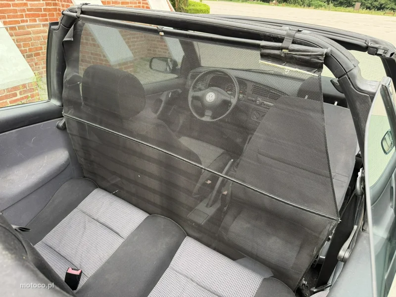 Volkswagen Golf Cabrio 22