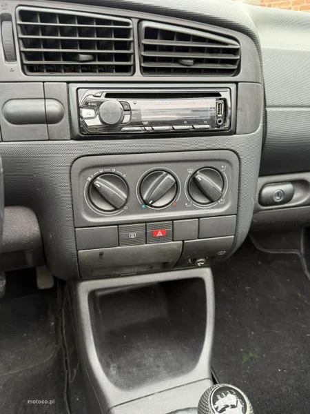 Volkswagen Golf Cabrio 27