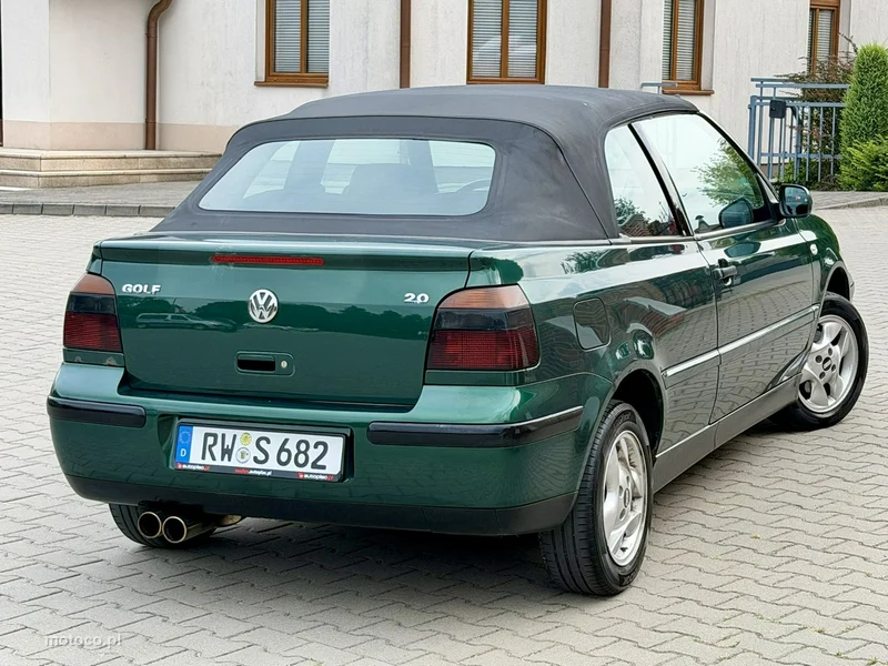 Volkswagen Golf Cabrio 10