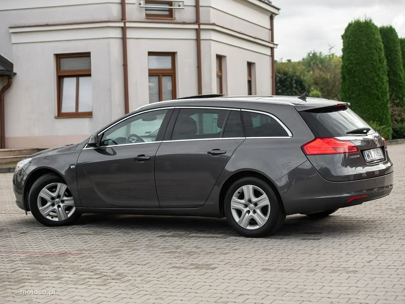 Opel Insignia Sports Tourer 14