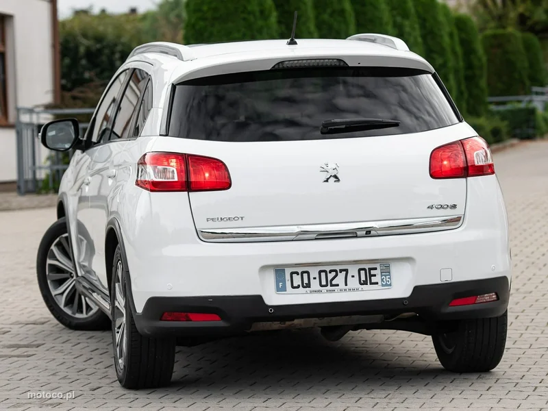 Peugeot 4008 2