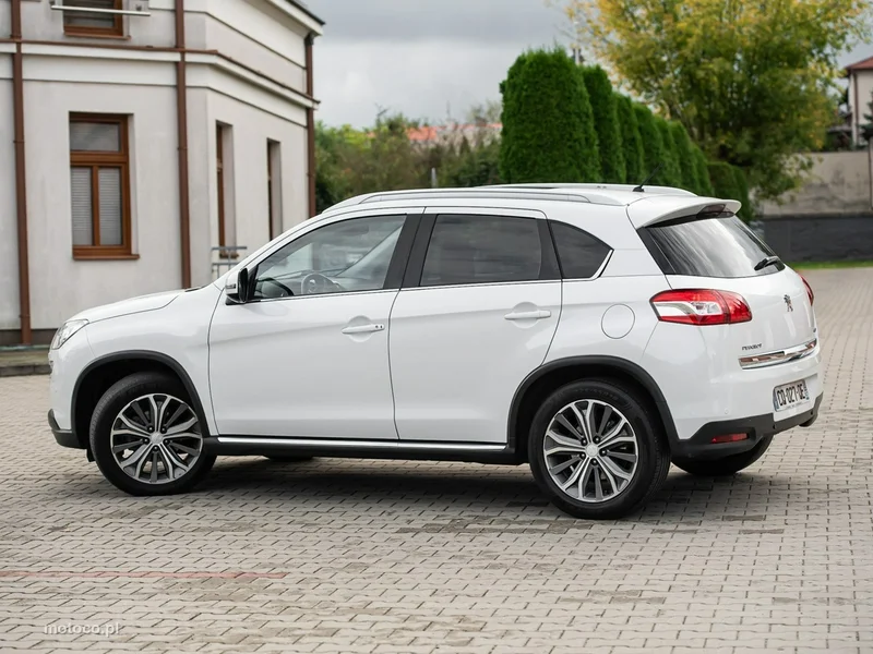 Peugeot 4008 14