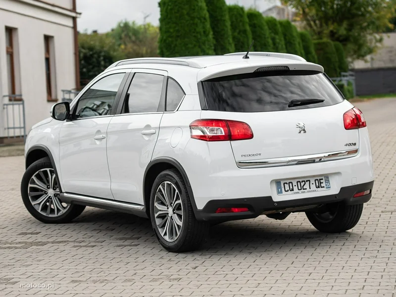 Peugeot 4008 15