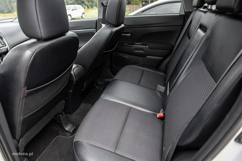 Peugeot 4008 8