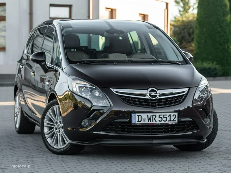 Opel Zafira C Tourer 4