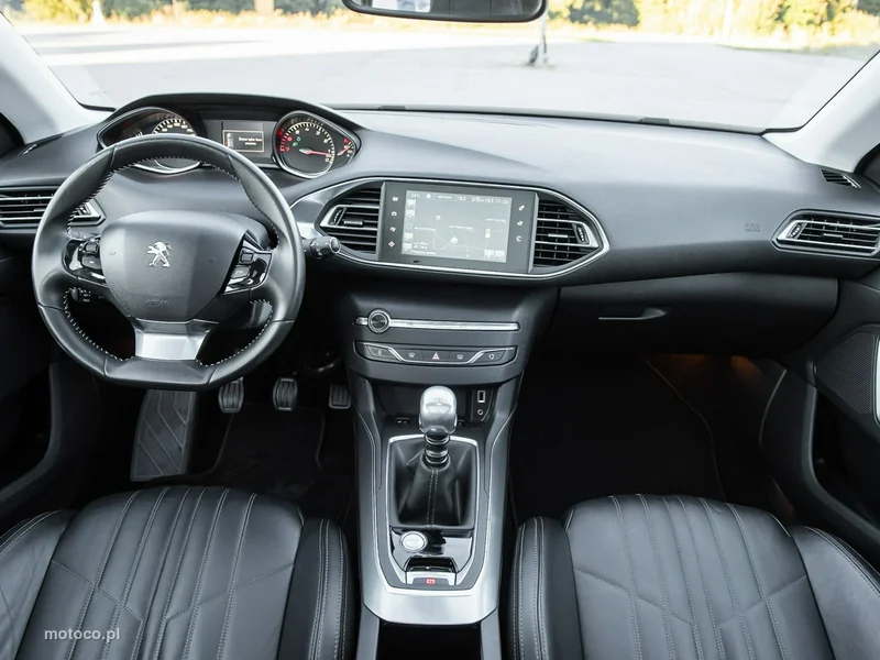 Peugeot 308 5