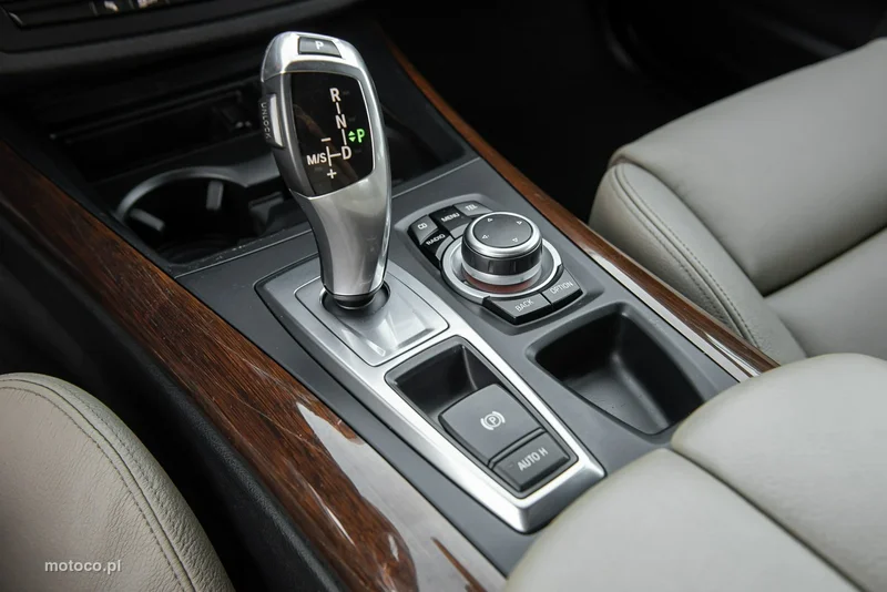 BMW X5 E70 24
