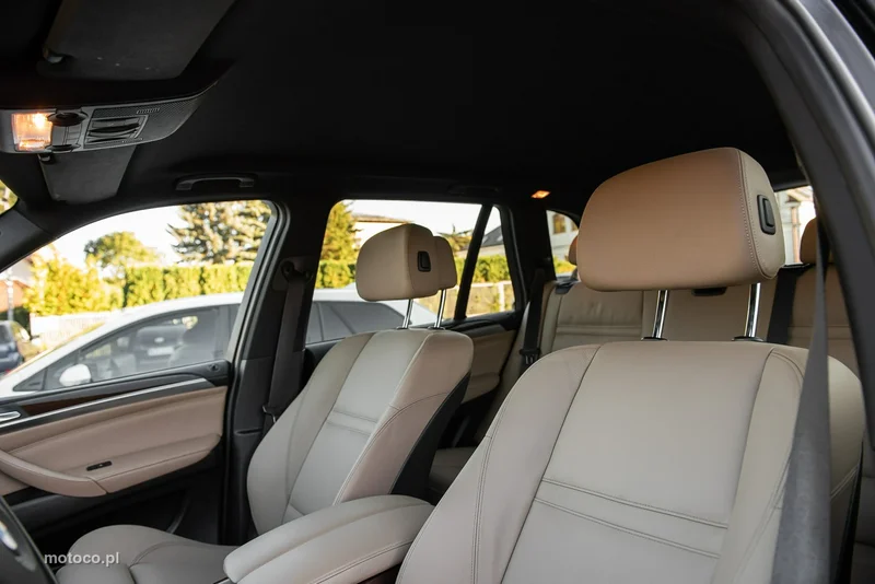 BMW X5 E70 8