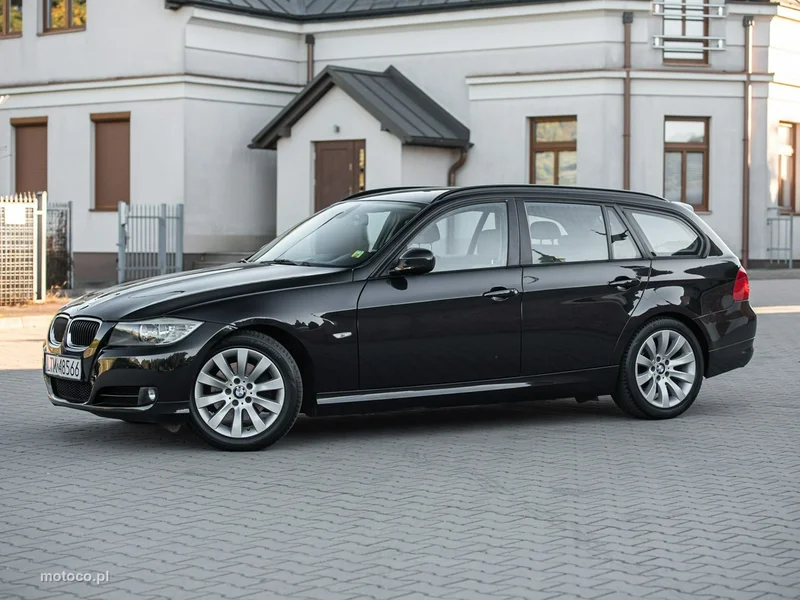 BMW Seria 3 E90 318 12