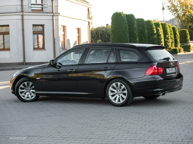 BMW Seria 3 E90 318 13