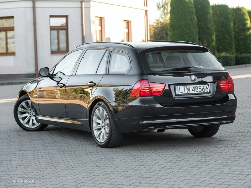 BMW Seria 3 E90 318 14