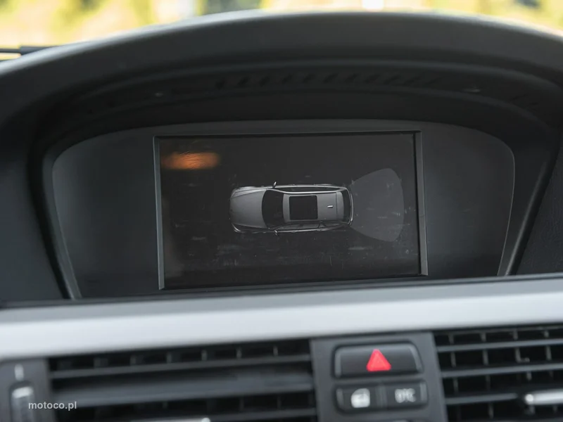 BMW Seria 3 E90 318 21