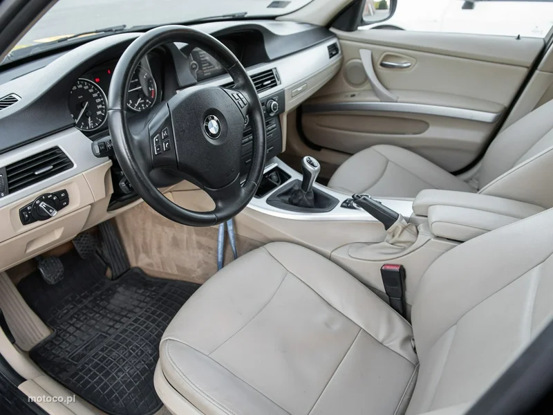 BMW Seria 3 E90 318 6