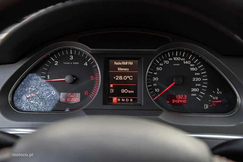 Audi A6 C6 32