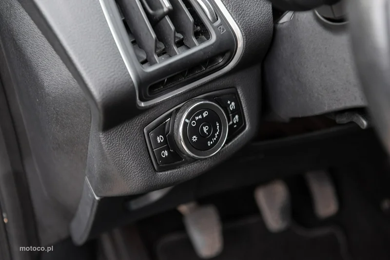 Ford B-Max 26