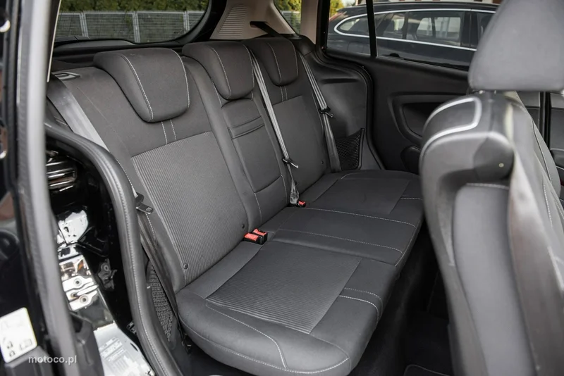 Ford B-Max 9
