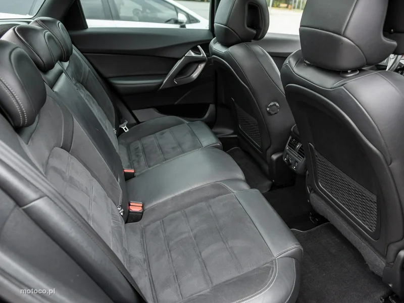 Citroen DS5 9