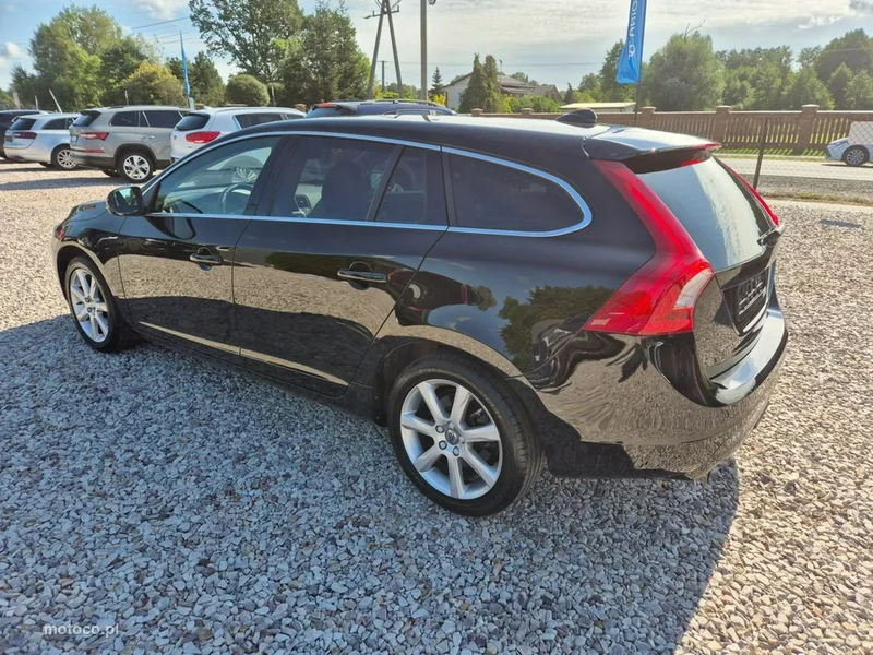 Volvo V60 13