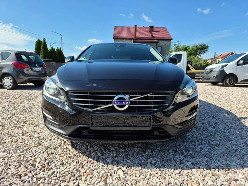 Volvo V60 17