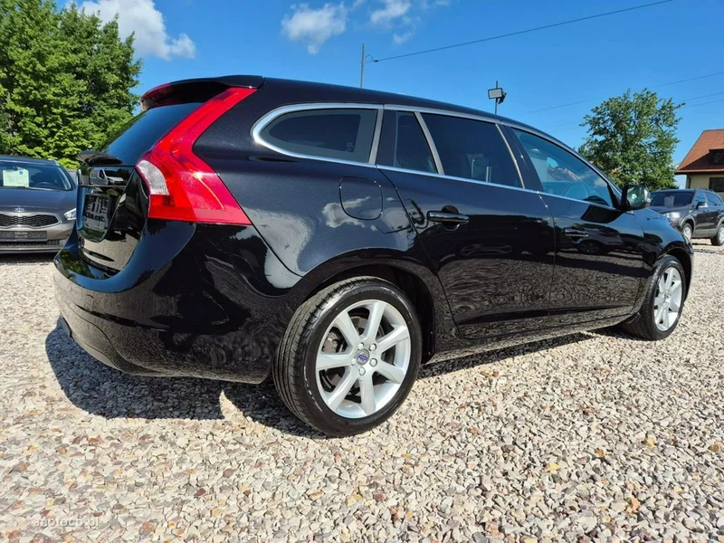 Volvo V60 19