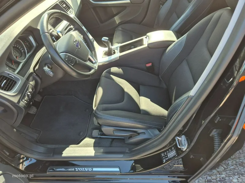 Volvo V60 23