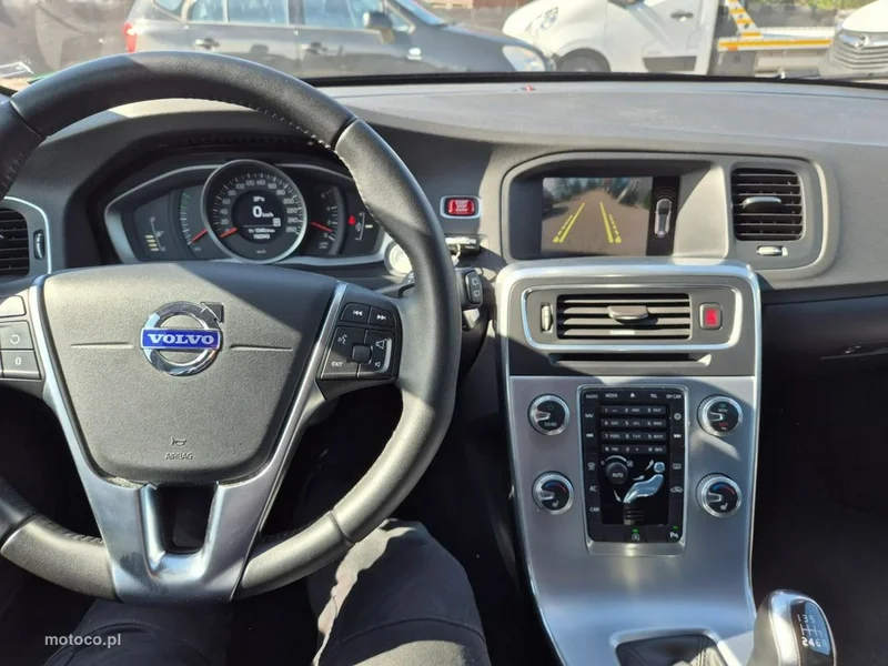 Volvo V60 24