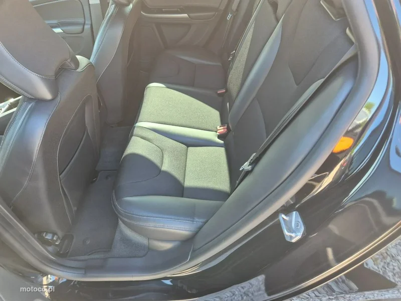 Volvo V60 26