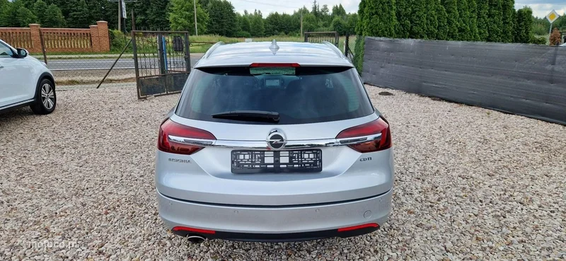 Opel Insignia A 6