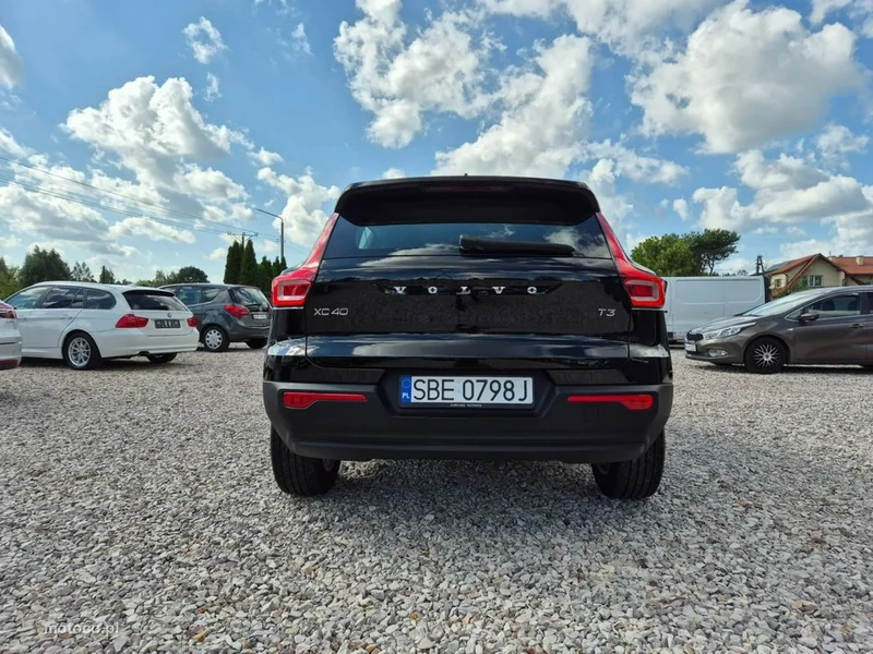 Volvo XC 40 25
