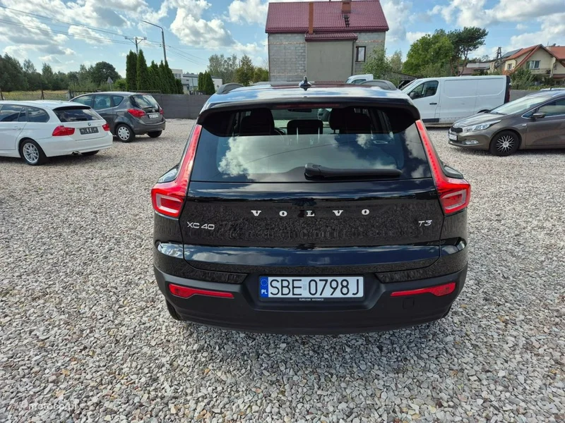 Volvo XC 40 4