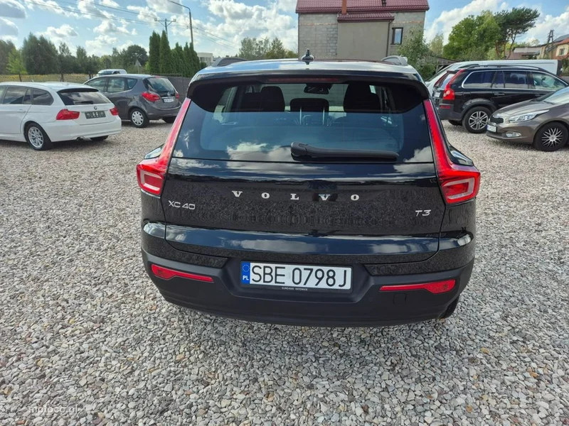 Volvo XC 40 8
