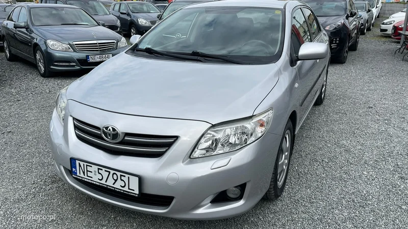 Toyota Corolla E140/E150 11