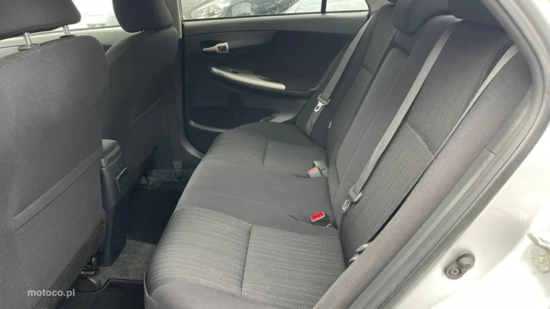 Toyota Corolla E140/E150 19