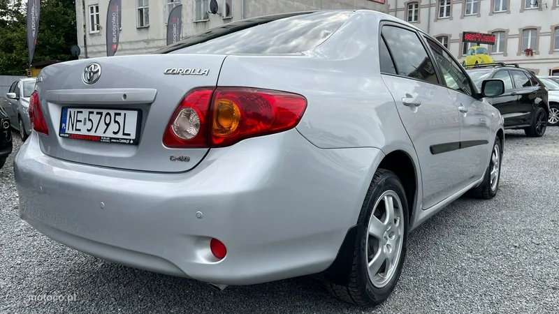 Toyota Corolla E140/E150 3
