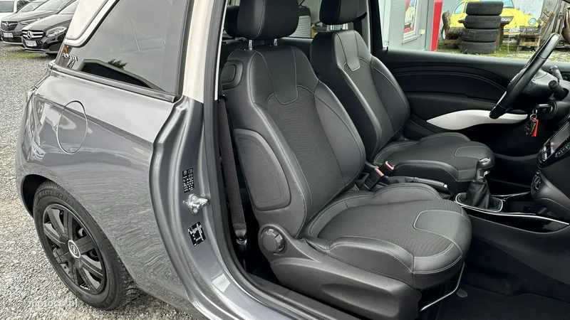 Opel Adam 11