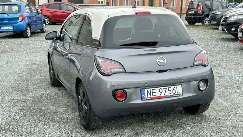 Opel Adam 8