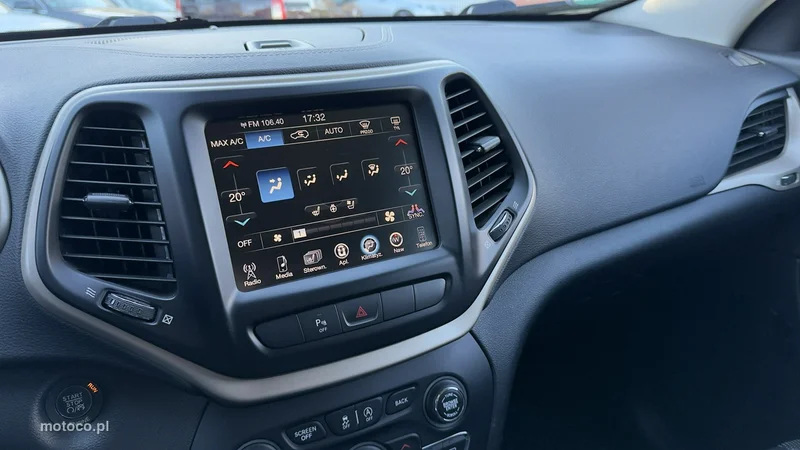 Jeep Cherokee 27