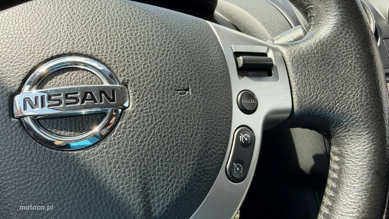 Nissan Qashqai+2 25