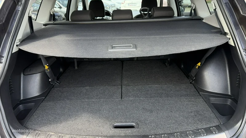 Nissan Qashqai+2 10