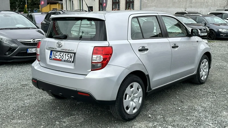 Toyota Urban Cruiser 4