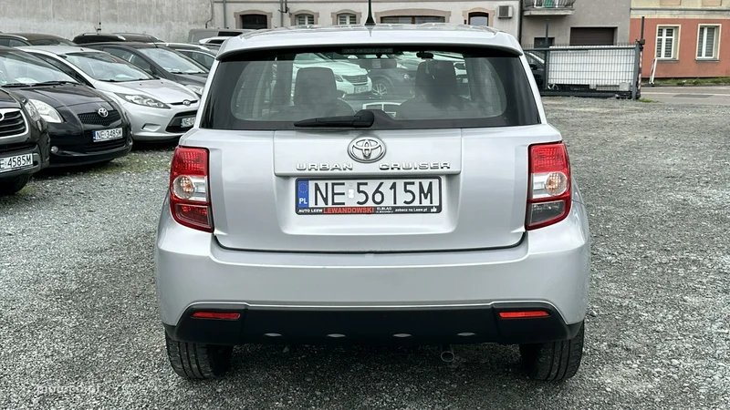 Toyota Urban Cruiser 5