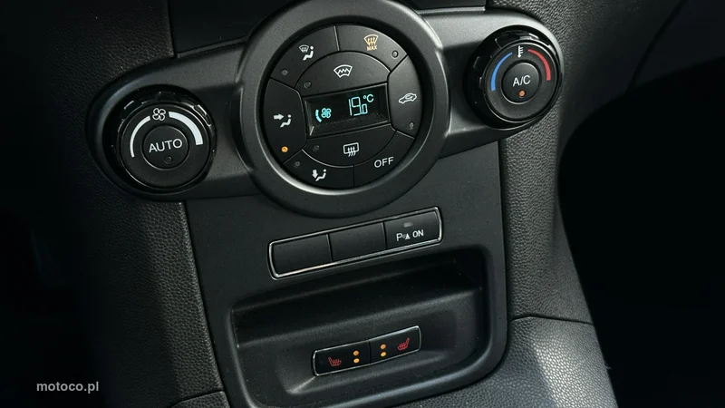 Ford Fiesta VI 25