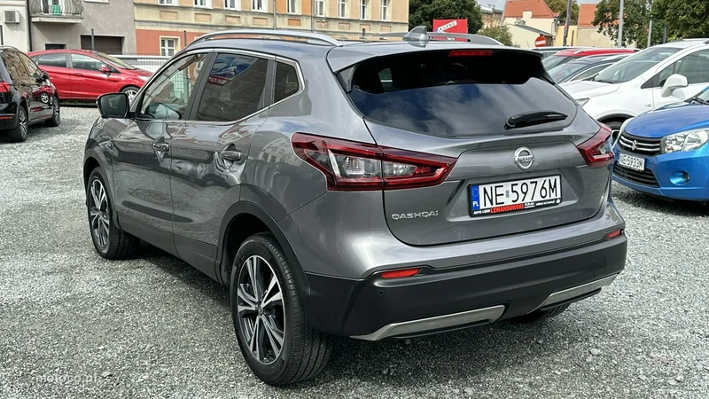 Nissan Qashqai 11