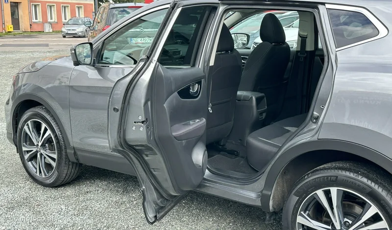 Nissan Qashqai 22