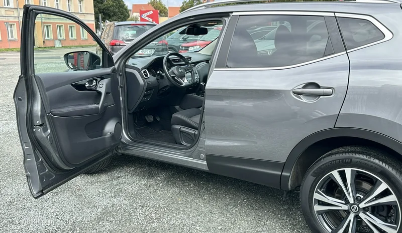Nissan Qashqai 24