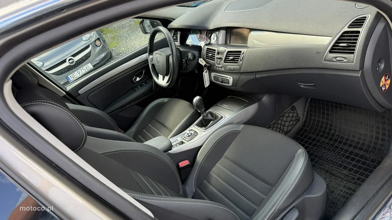 Renault Laguna III 18