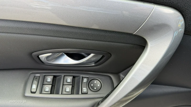 Renault Laguna III 28