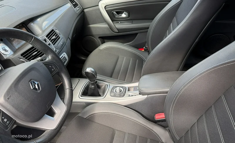 Renault Laguna III 29